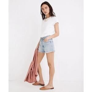 Madewell 26 Relaxed Denim Shorts in Cedarcroft Wash MC640
